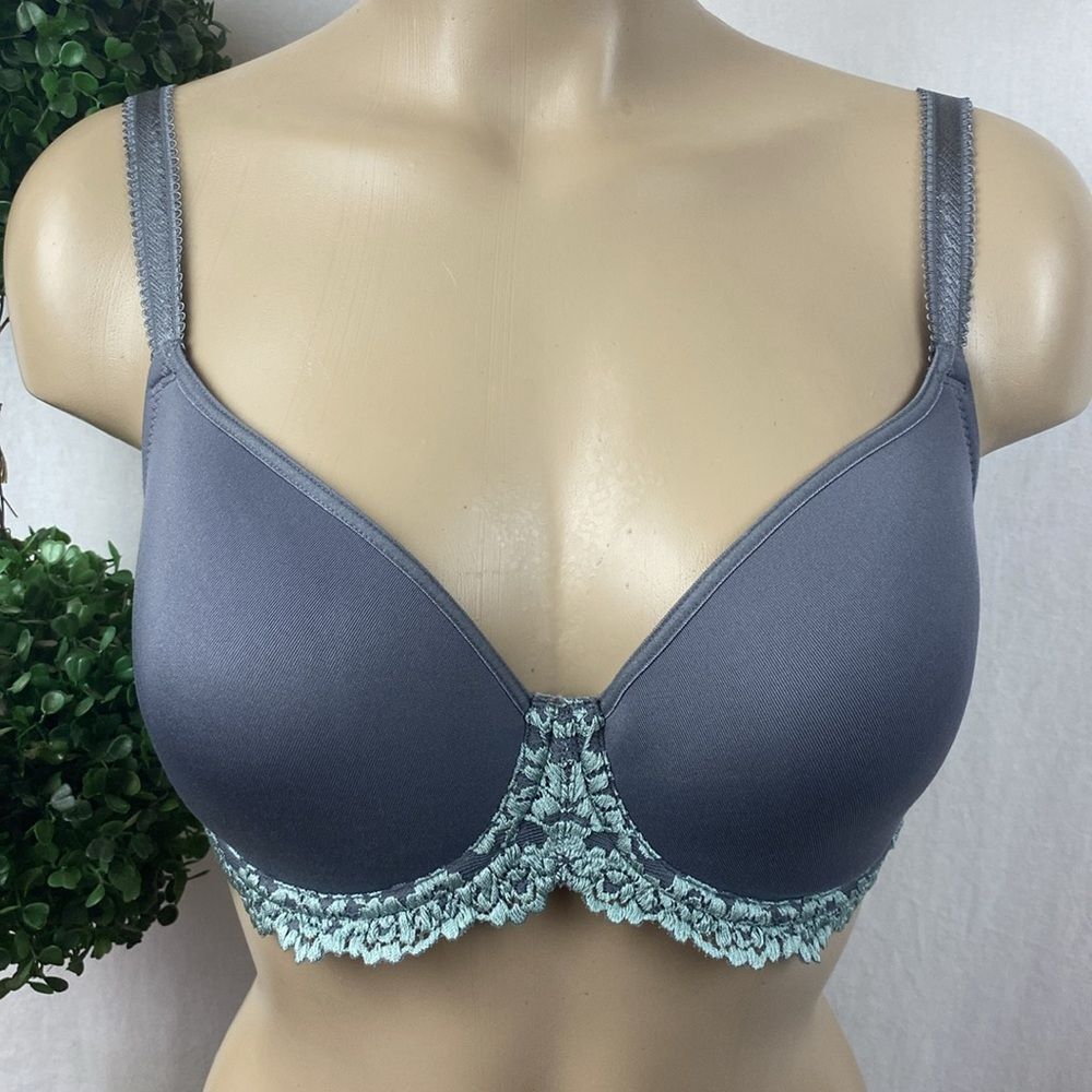 Wacoal Gray Embrace Lace 853191 Underwire Bra 32DD